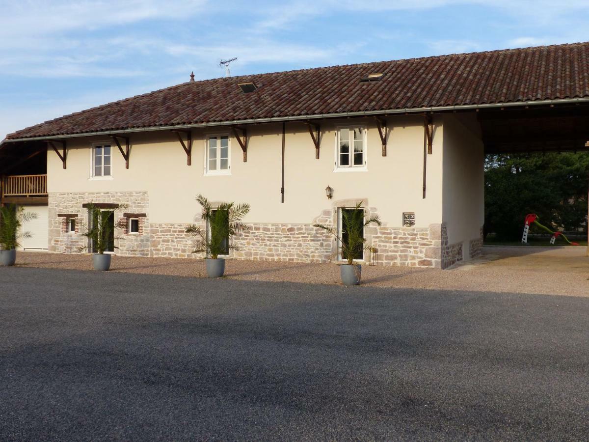 Gites Domaine De La Rochere Domsure Екстериор снимка